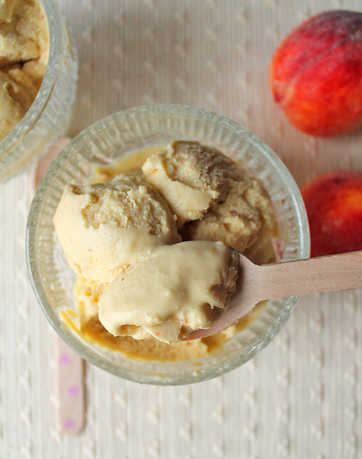 Coconut Peach Ice Cream combines two great flavours that you may not expect to taste so great together!