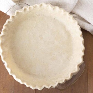 Overhead image of an empty pie crust.
