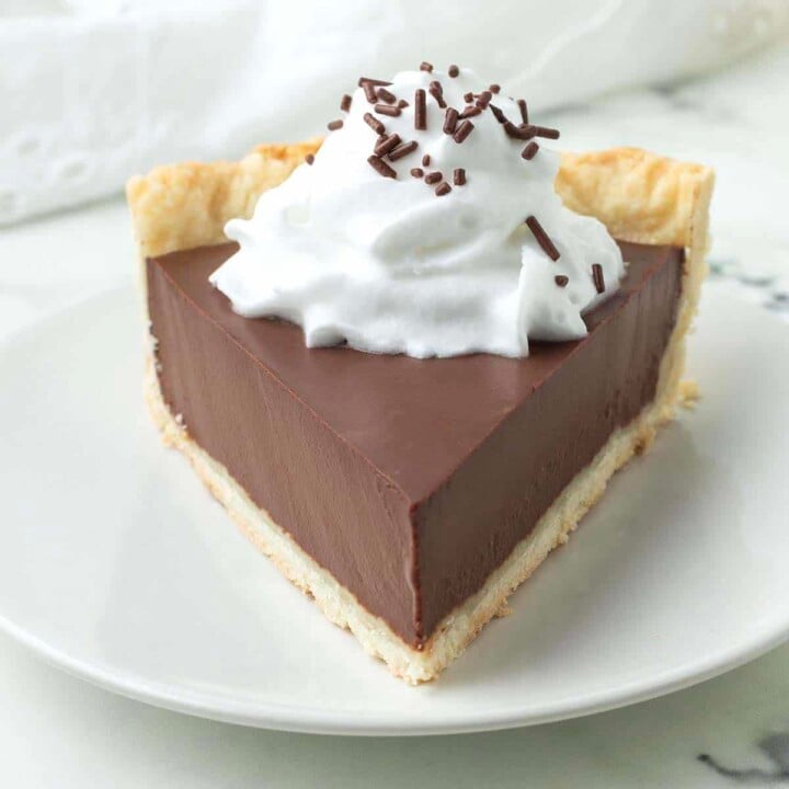 Vegan Chocolate Pie (No Tofu, No Nuts) - Delightful Adventures