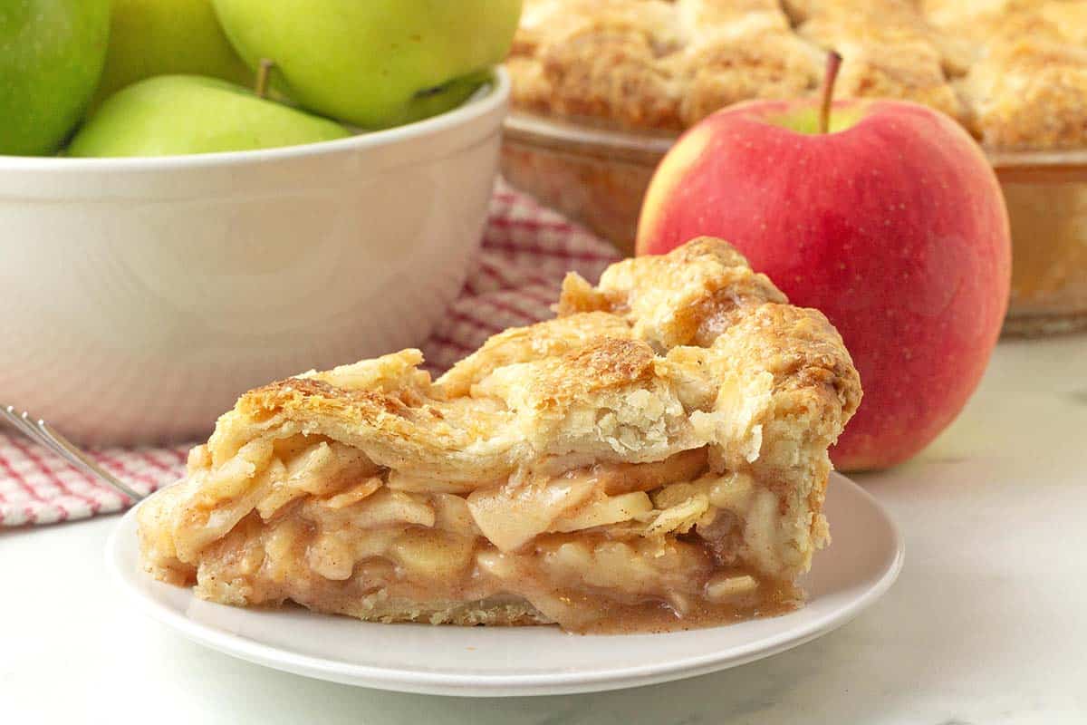 Deep Dish Vegan Apple Pie (Homemade Crust) - Delightful Adventures